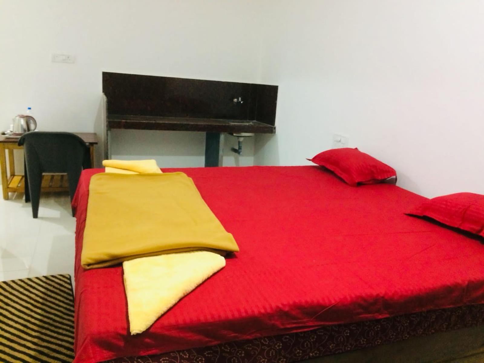 Prakash Holiday Inn 아람볼 외부 사진