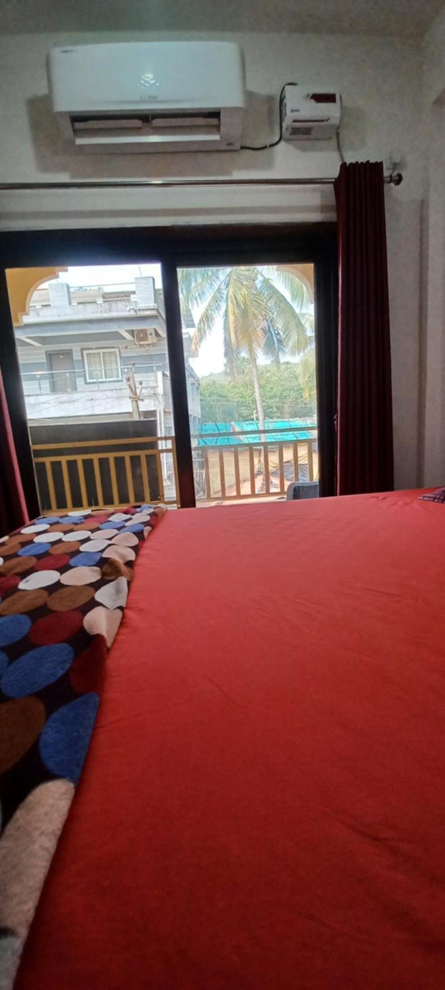 Prakash Holiday Inn 아람볼 외부 사진
